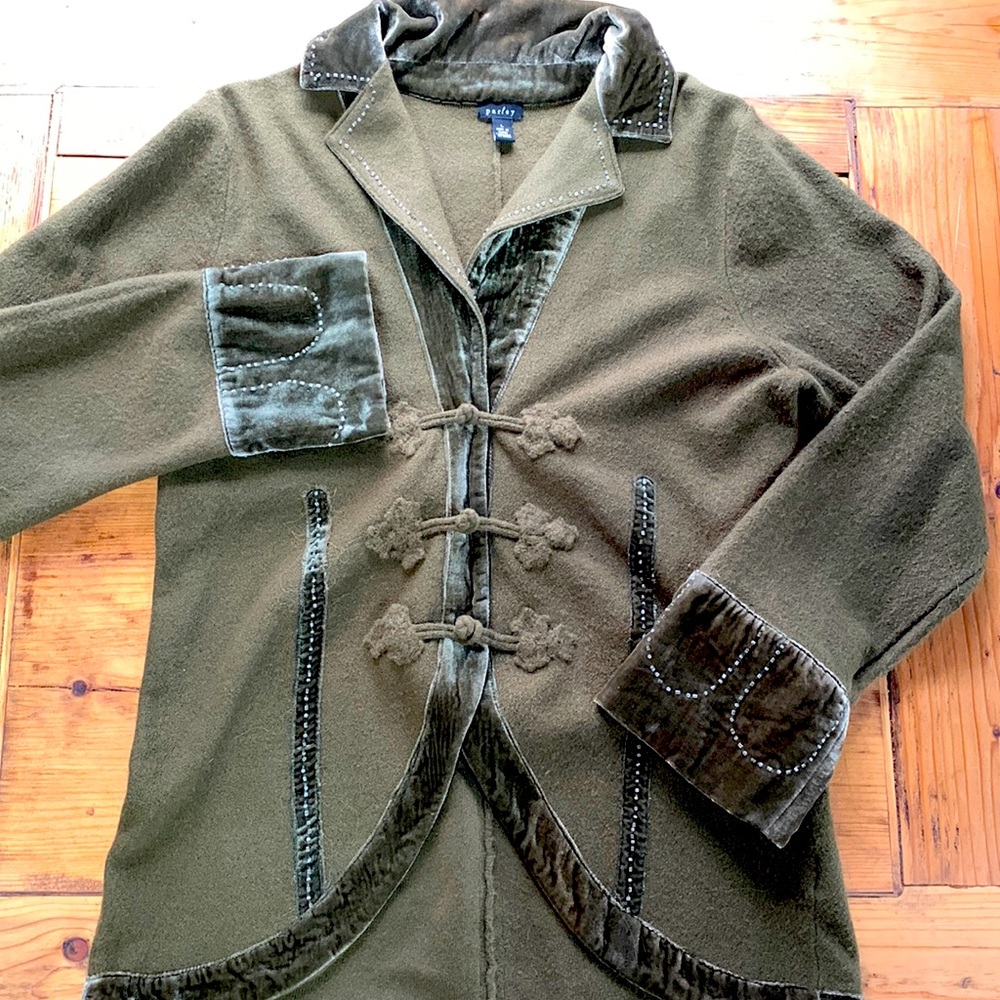 Parley vintage style blazer with velvet trim and beads